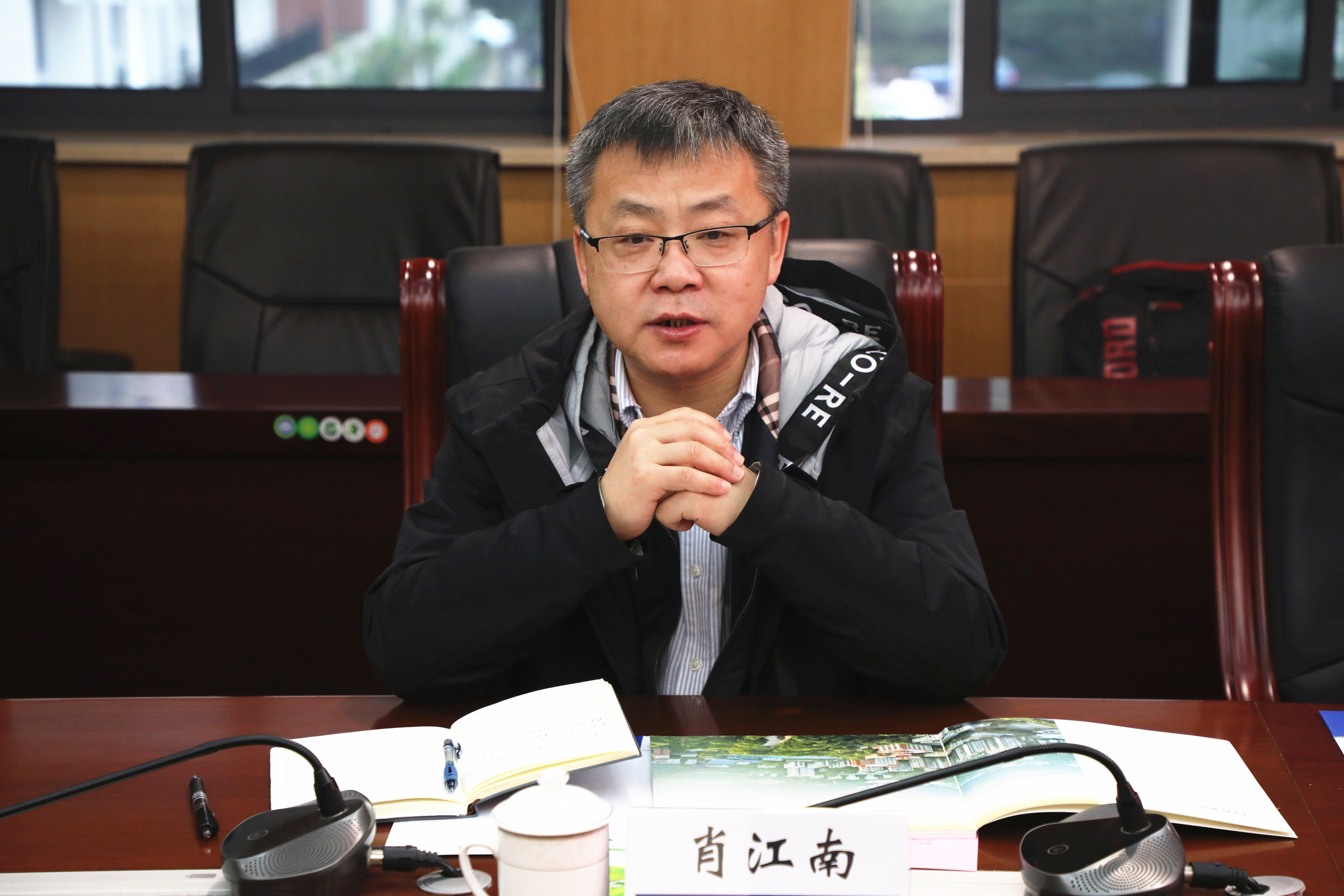 肖江南介绍青岛大学概况