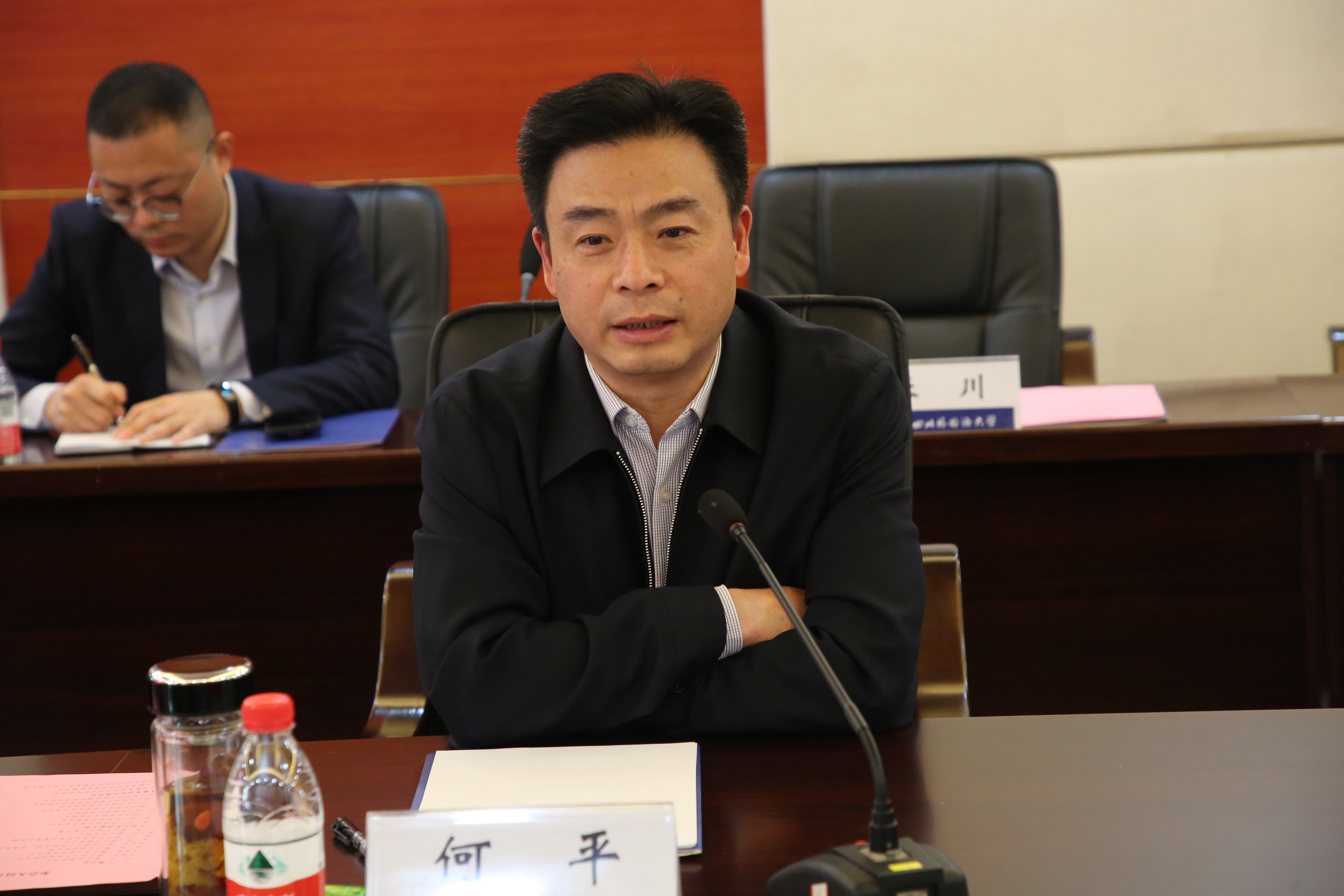 我校与璧山区举行校地合作交流座谈会
