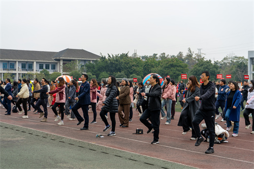 ef4a7d8a943c7ad99e352b60a4ffcd1.jpg